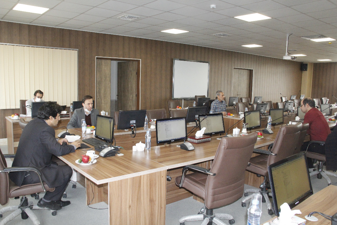 B650DA05 5609 4A68 8D18 FE466D519E65